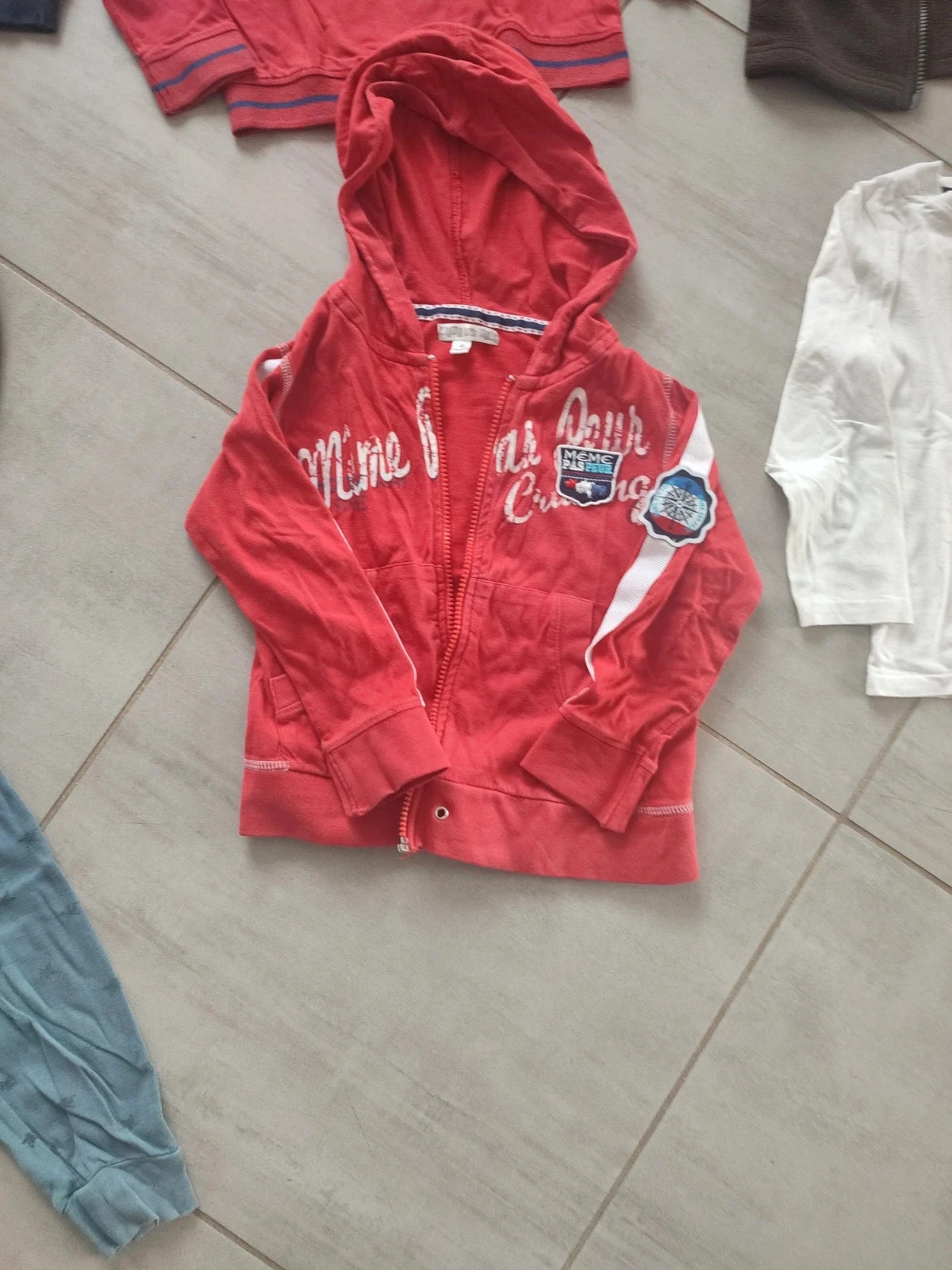 Lot kleding voor jongens van 4 jaar – photo 8